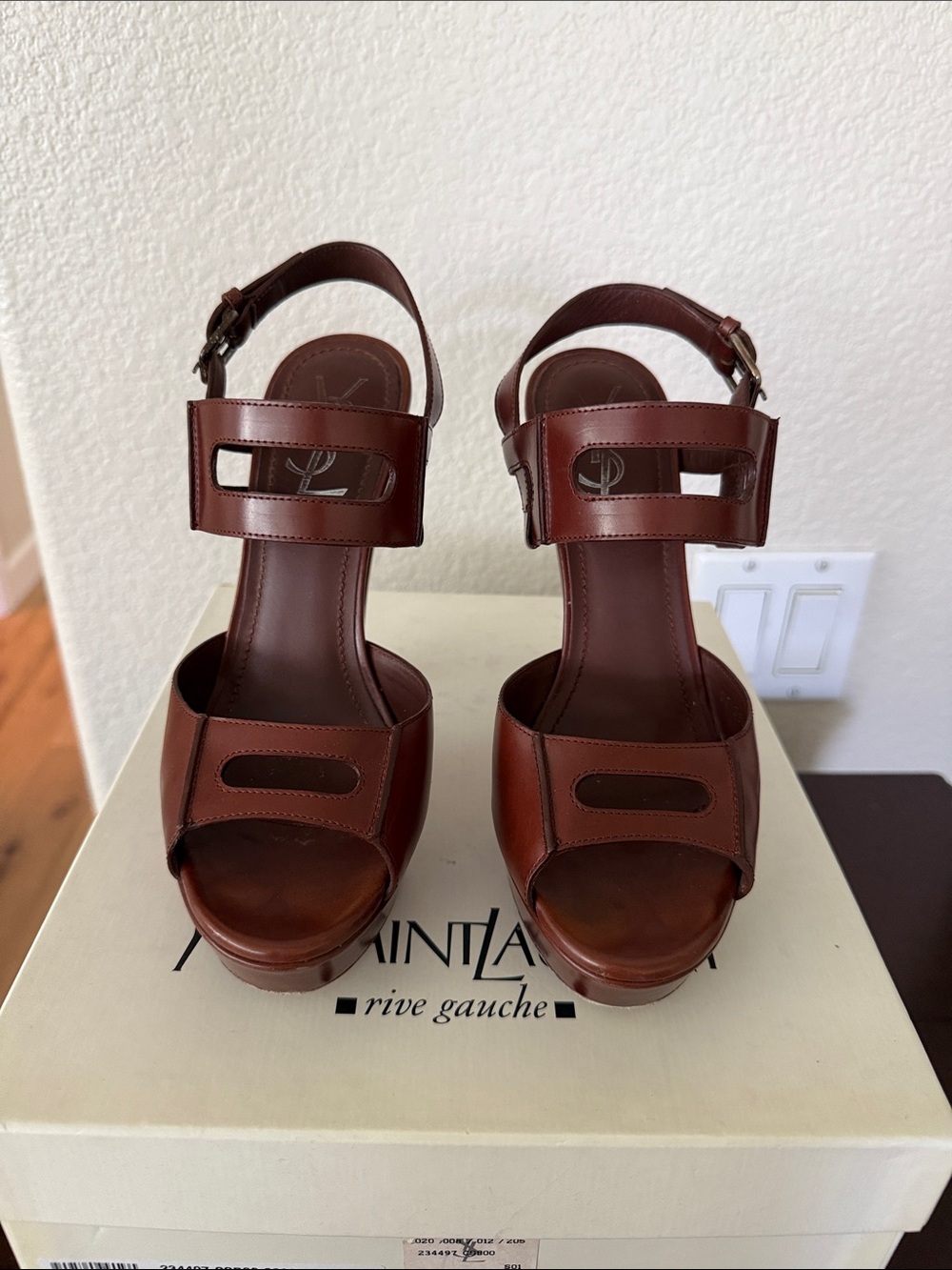 Yves Saint Laurent Brown Leather Platform Sandals size 38